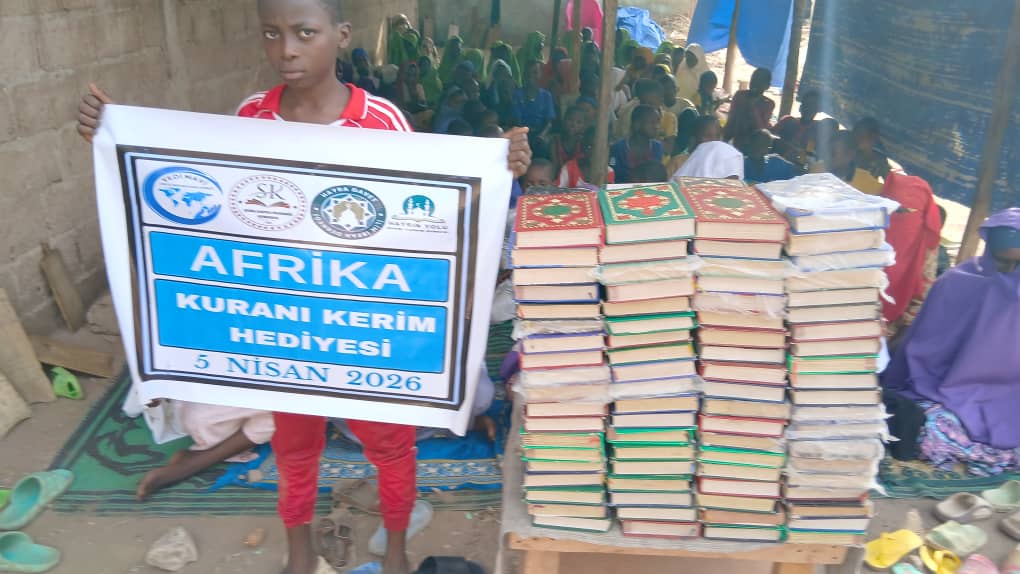 Afrika Kur'an Dağıtımı